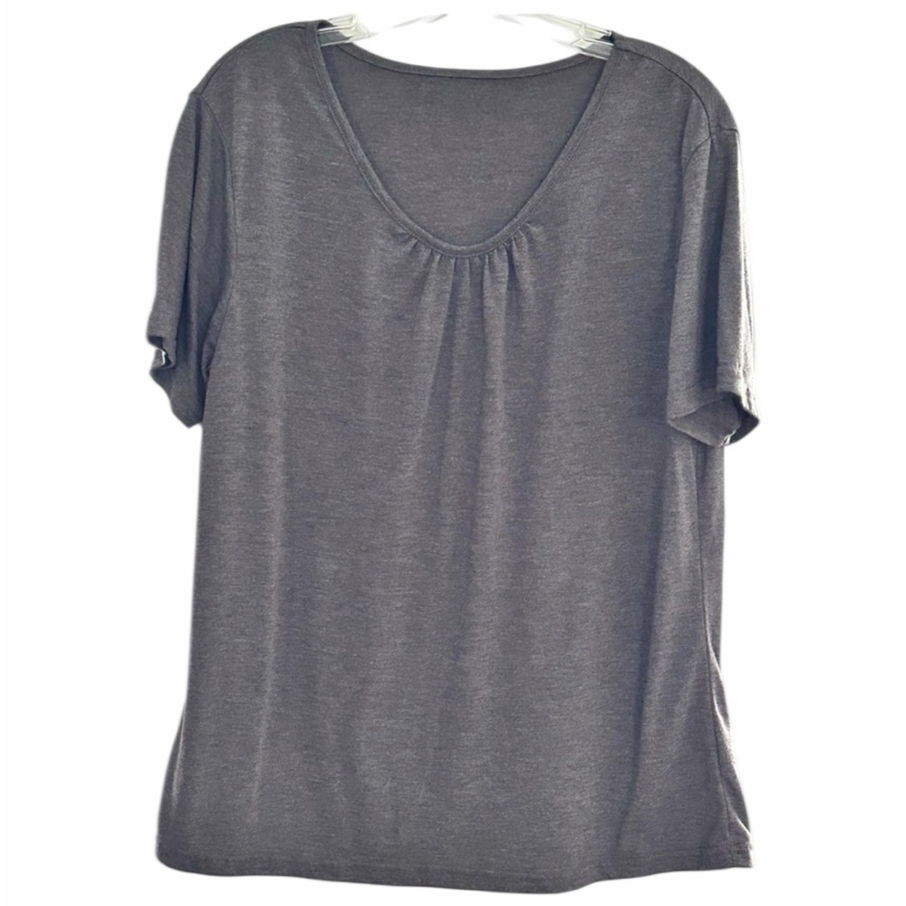 Woman’s Short Sleeve V Neck Top - Size Large - Pre-Loved